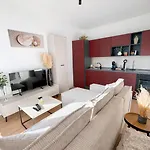 아파트 Moderny V Centre Banskej Bystrice So Sukromnou Terasou A Parkovanim 반스카비스트리카