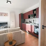 アパート Moderny V Centre Banskej Bystrice So Sukromnou Terasou A Parkovanim