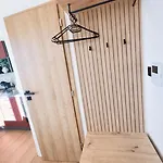 아파트 Moderny V Centre Banskej Bystrice So Sukromnou Terasou A Parkovanim 반스카비스트리카