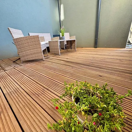 Apartamento Moderný So Súkromnou Terasou V Centre Banskej Bystrice *