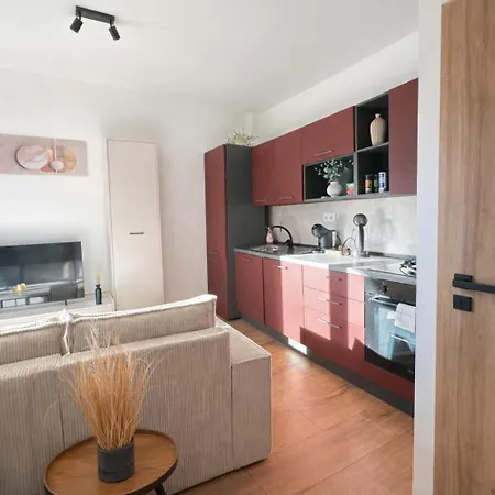 Appartement Moderny So Sukromnou Terasou V Centre Banskej Bystrice