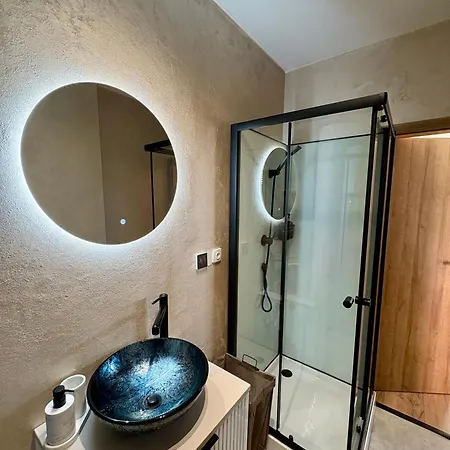 Moderny So Sukromnou Terasou V Centre Banskej Bystrice * Banská Bystrica