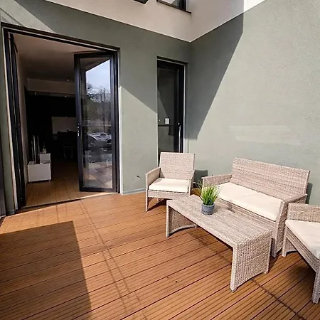 Appartement Moderny So Sukromnou Terasou V Centre Banskej Bystrice Banská Bystrica